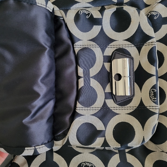 Coach Kristin Hobo Bag Chain Link Op - Picture 3 of 3